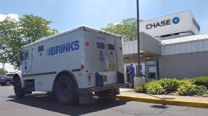 Armored car robbed outside Columbus Southeast Side bank